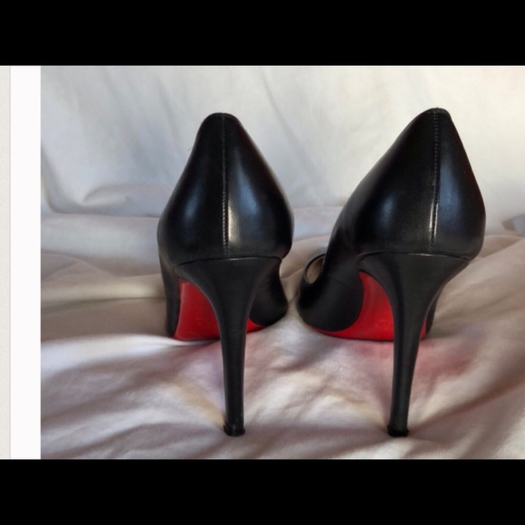 Christian Louboutin - Picture 3 of 3